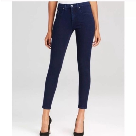 SPANX Denim - Spanx the slim X super skinny pull on jegging